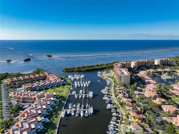 $389,000 | 425 Islamorada Boulevard, Punta Gorda, FL 33955
