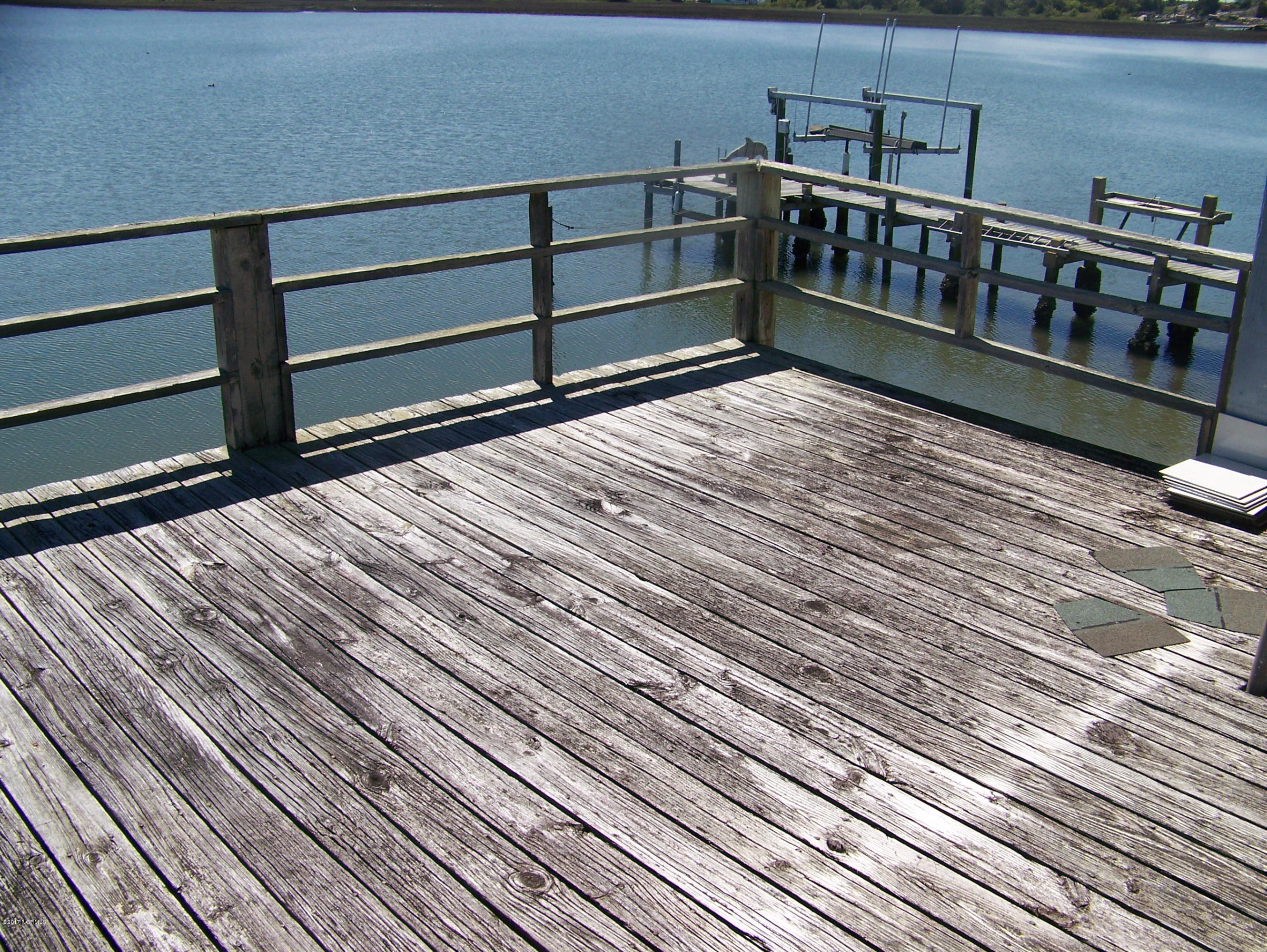 326 Old Causeway Road Beaufort, NC 28516 - Photo 8 of 22 100_2576