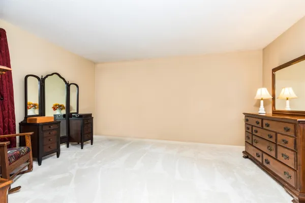 $383,300 | 10 Balmoral Drive, Unit 10, Stratham, NH 03885