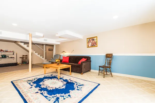 $383,300 | 10 Balmoral Drive, Unit 10, Stratham, NH 03885