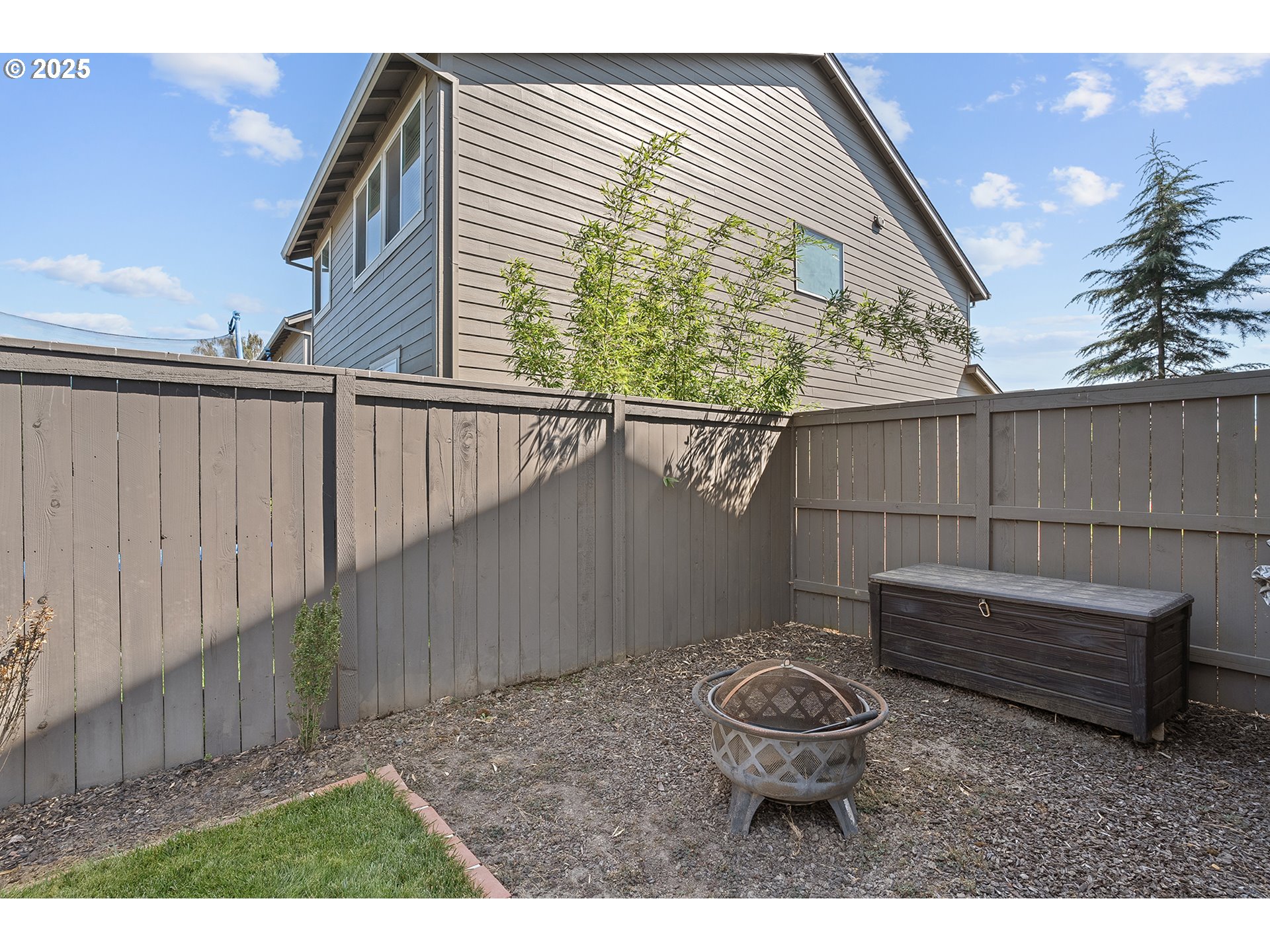 2091 35th Avenue Forest Grove, OR 97116 - Photo 39 of 43 a backyard of a house