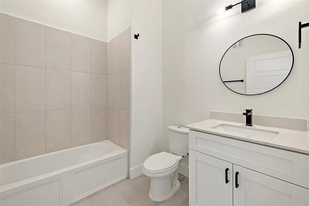 1811 Webberville Road, Unit 1305 Austin, TX 78721 - Photo 9 of 13