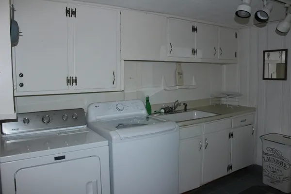 $4,000 | 28 Myrtle Street, Norwood, MA 02062