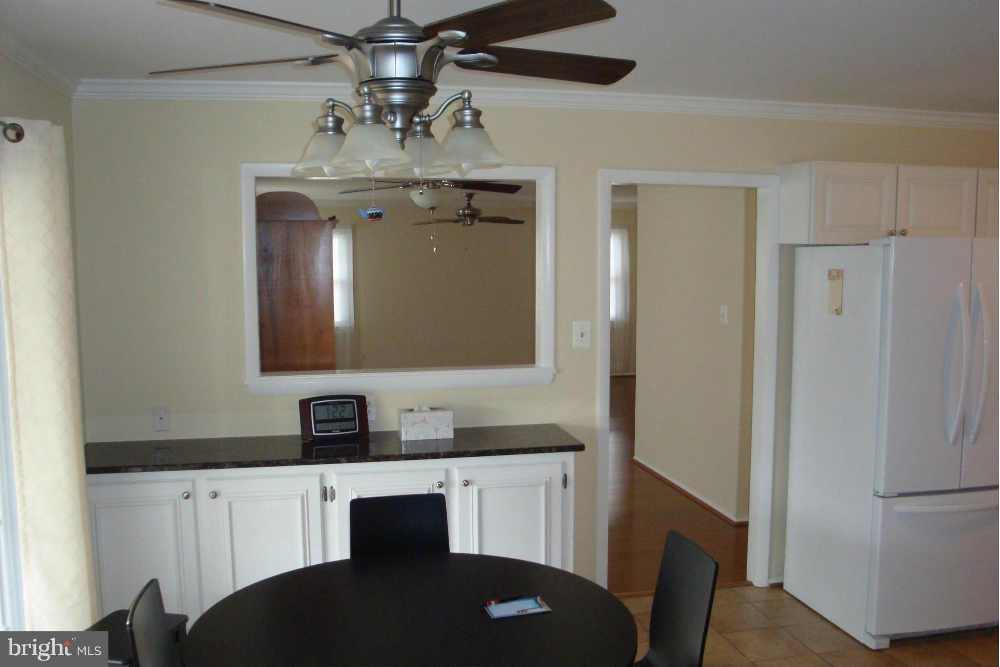 13307 Poplar Tree Road Fairfax, VA 22033 - Photo 9 of 21 Kitchen