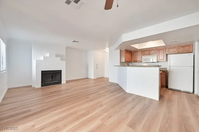 $1,345 | 8600 West Charleston Boulevard, Unit 1118, Las Vegas, NV 89117