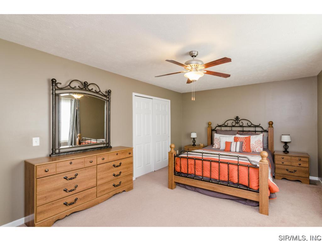 2620 Reveres Route Granite City, IL 62040 - Photo 12 of 27 Gallery Image 12