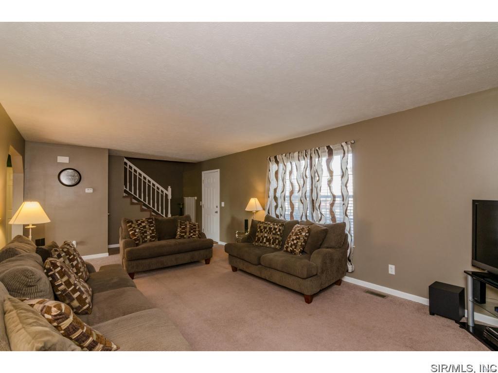 2620 Reveres Route Granite City, IL 62040 - Photo 3 of 27 Gallery Image 3