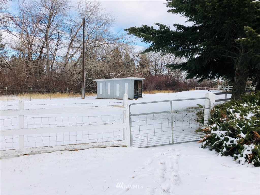 7540 Manastash Road Ellensburg, WA 98926 - Photo 21 of 24 Gallery Image 21