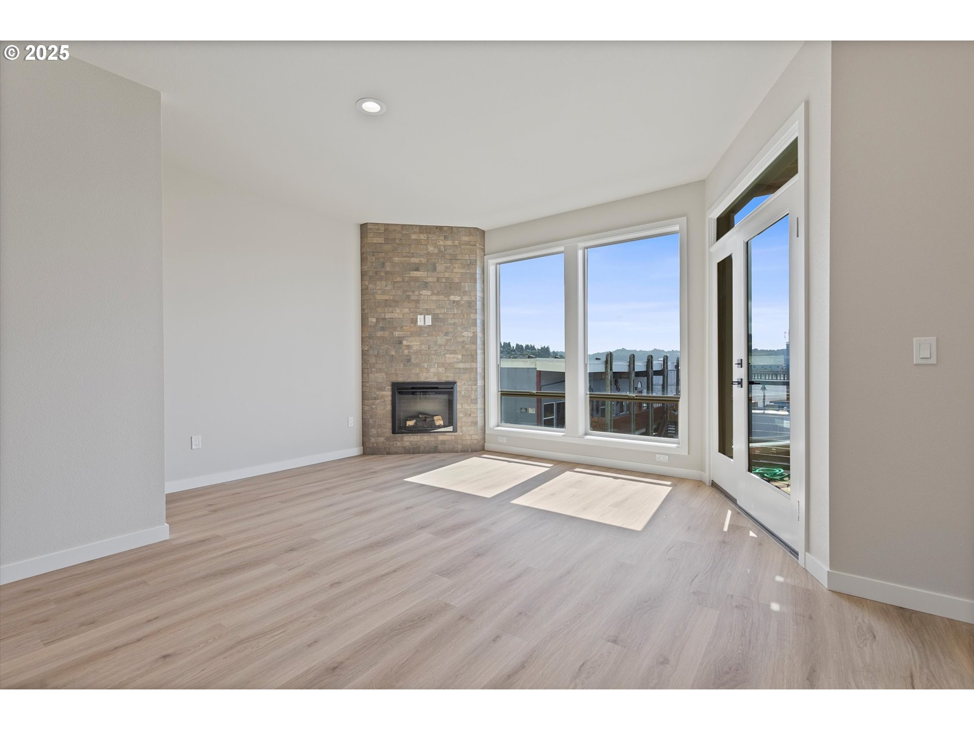 819 Southwest 13th Street, Unit 2 Newport, OR 97365 - Photo 26 of 35