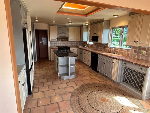 $1,549,000 | 395 Drake Street, Cambria, CA 93428