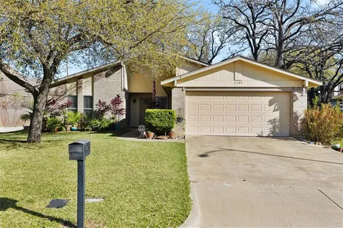 $349,900 | 2127 Holt Road, Arlington, TX 76006