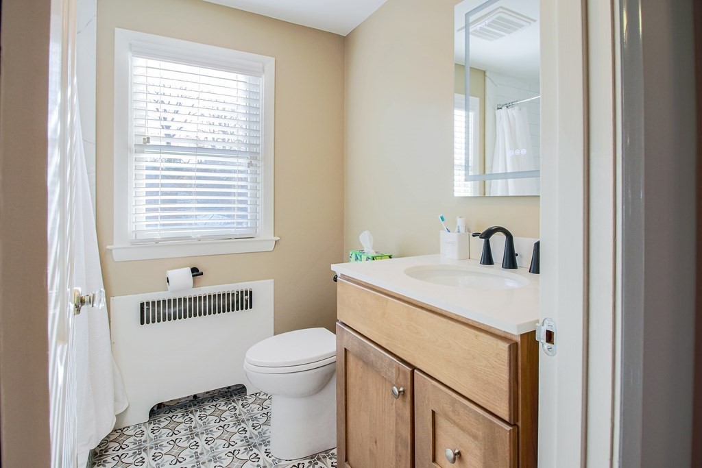 74 Monadnock Road Worcester, MA 01609 - Photo 32 of 41 Gallery Image 32