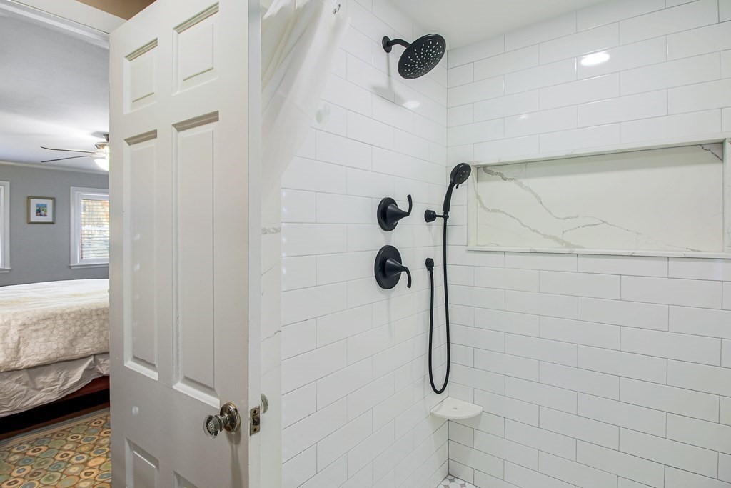 74 Monadnock Road Worcester, MA 01609 - Photo 33 of 41 Gallery Image 33