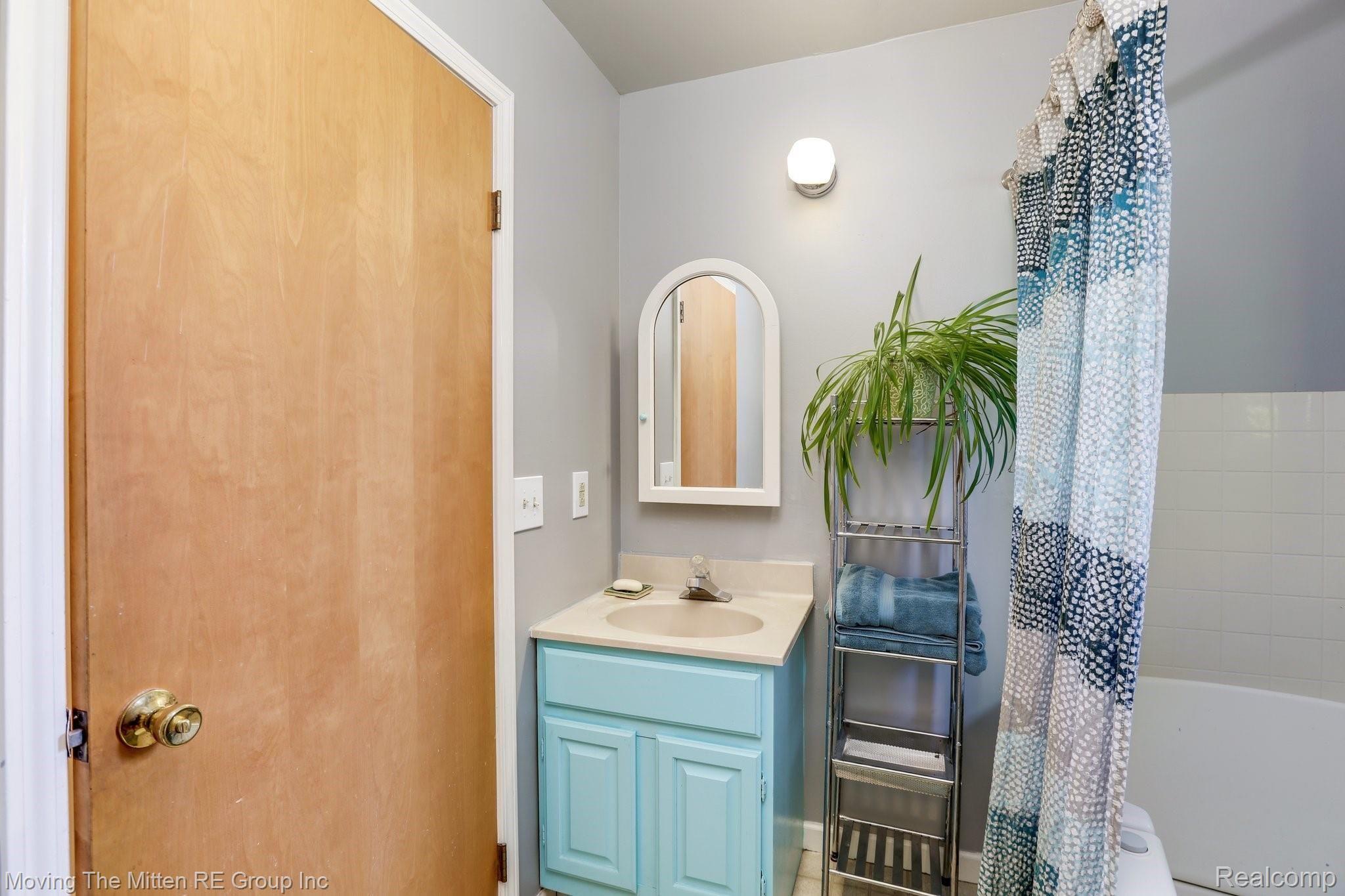 46085 Hull Road Belleville, MI 48111 - Photo 15 of 30 46085+Hull+Rd+Belleville-14-web.jpg