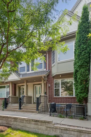 $325,000 | 11343 Stratton Avenue, Unit 218, Eden Prairie, MN 55344