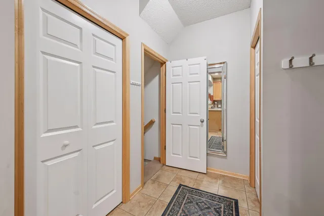 $325,000 | 11343 Stratton Avenue, Unit 218, Eden Prairie, MN 55344