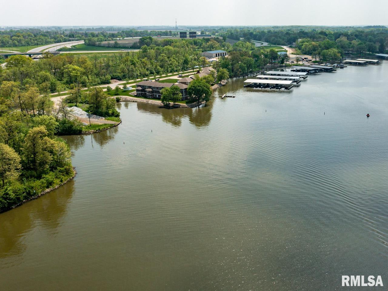 9 Waters Edge Boulevard, Unit 3 Springfield, IL 62712 - Photo 14 of 35