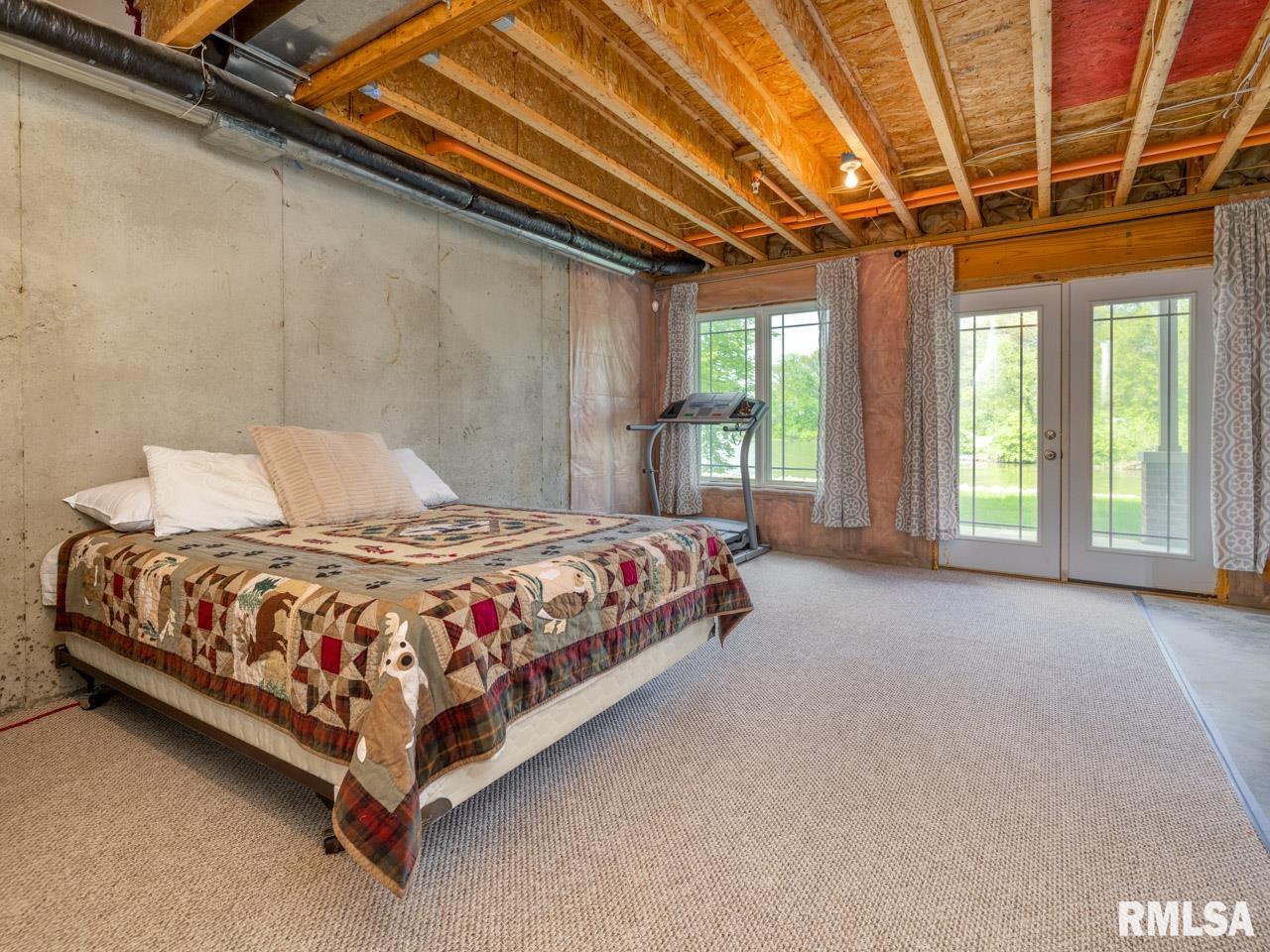 9 Waters Edge Boulevard, Unit 3 Springfield, IL 62712 - Photo 29 of 35