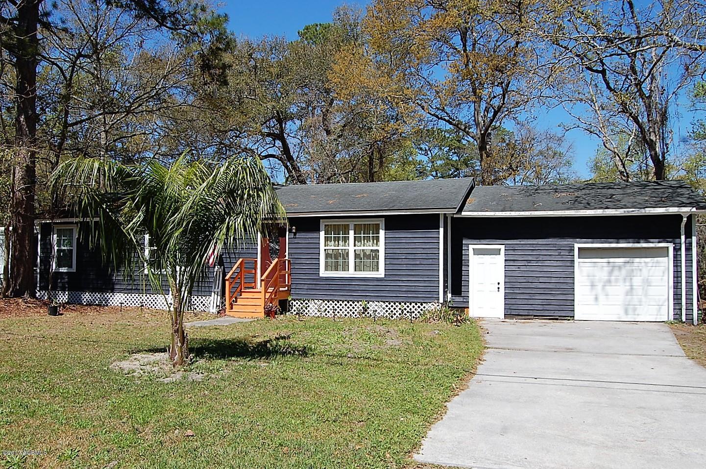 107 Falls Road Beaufort, SC 29906 - Photo 3 of 29 DSC_0682