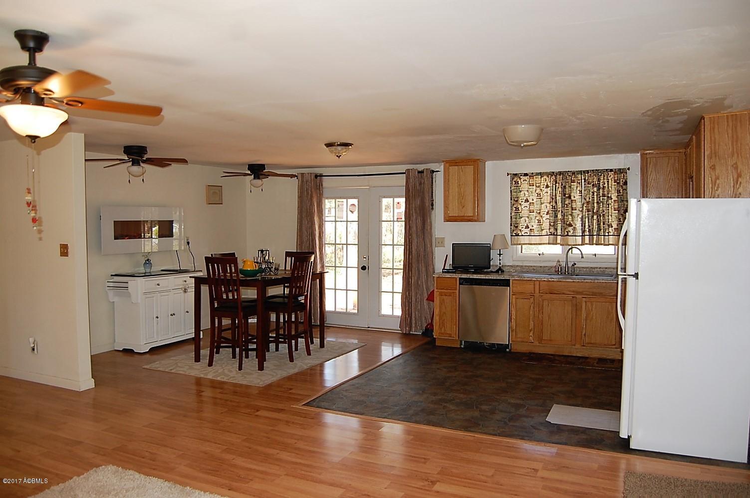 107 Falls Road Beaufort, SC 29906 - Photo 6 of 29 DSC_0687