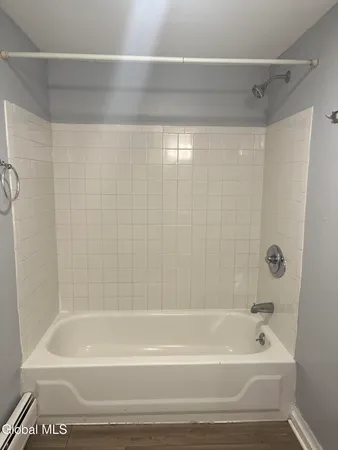 $1,595 | 9 St Joseph's Terrace, Unit 0A, Albany, NY 12210