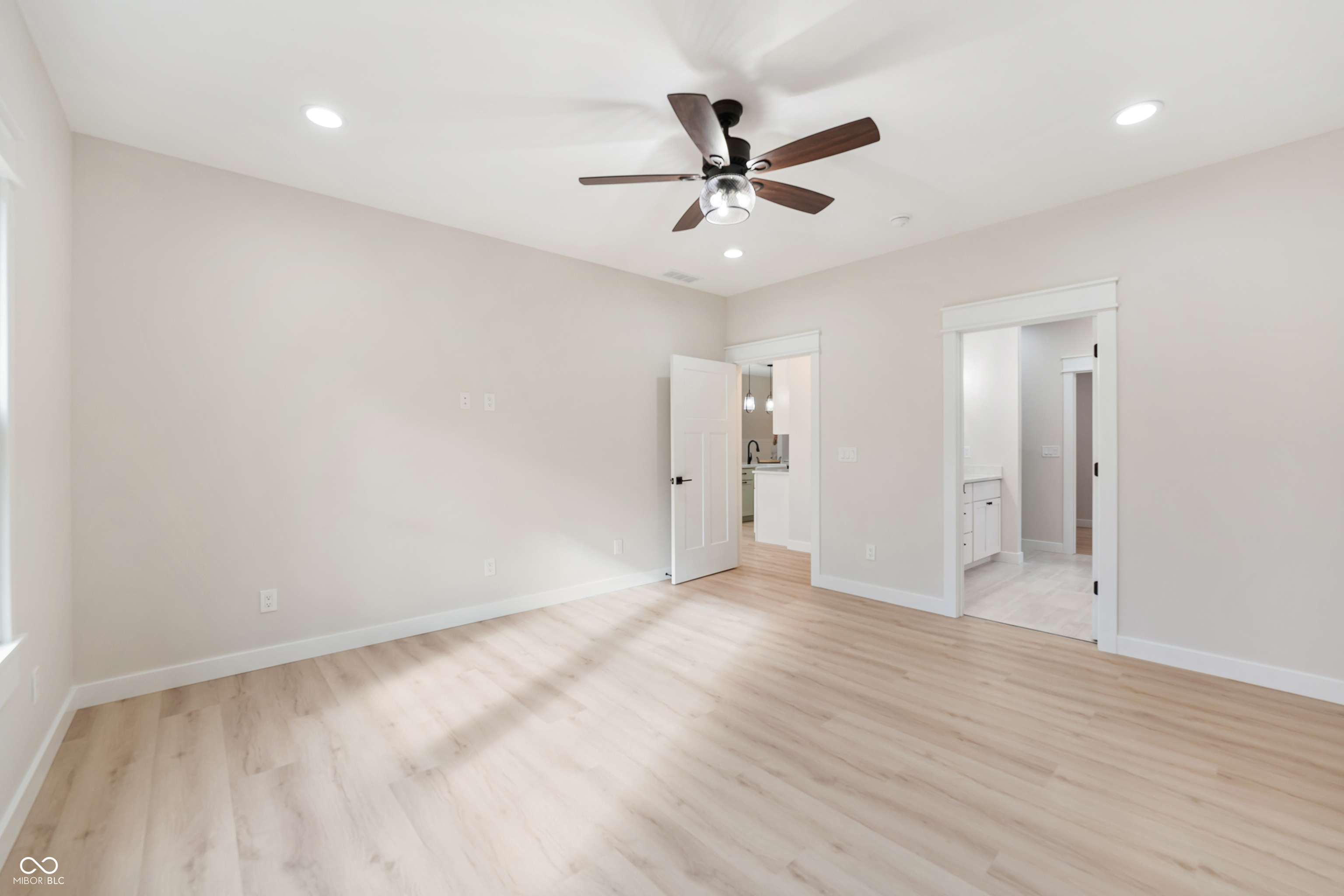 5143 Oak Ridge Trail Columbus, IN 47201 - Photo 28 of 50 Gallery Image 28
