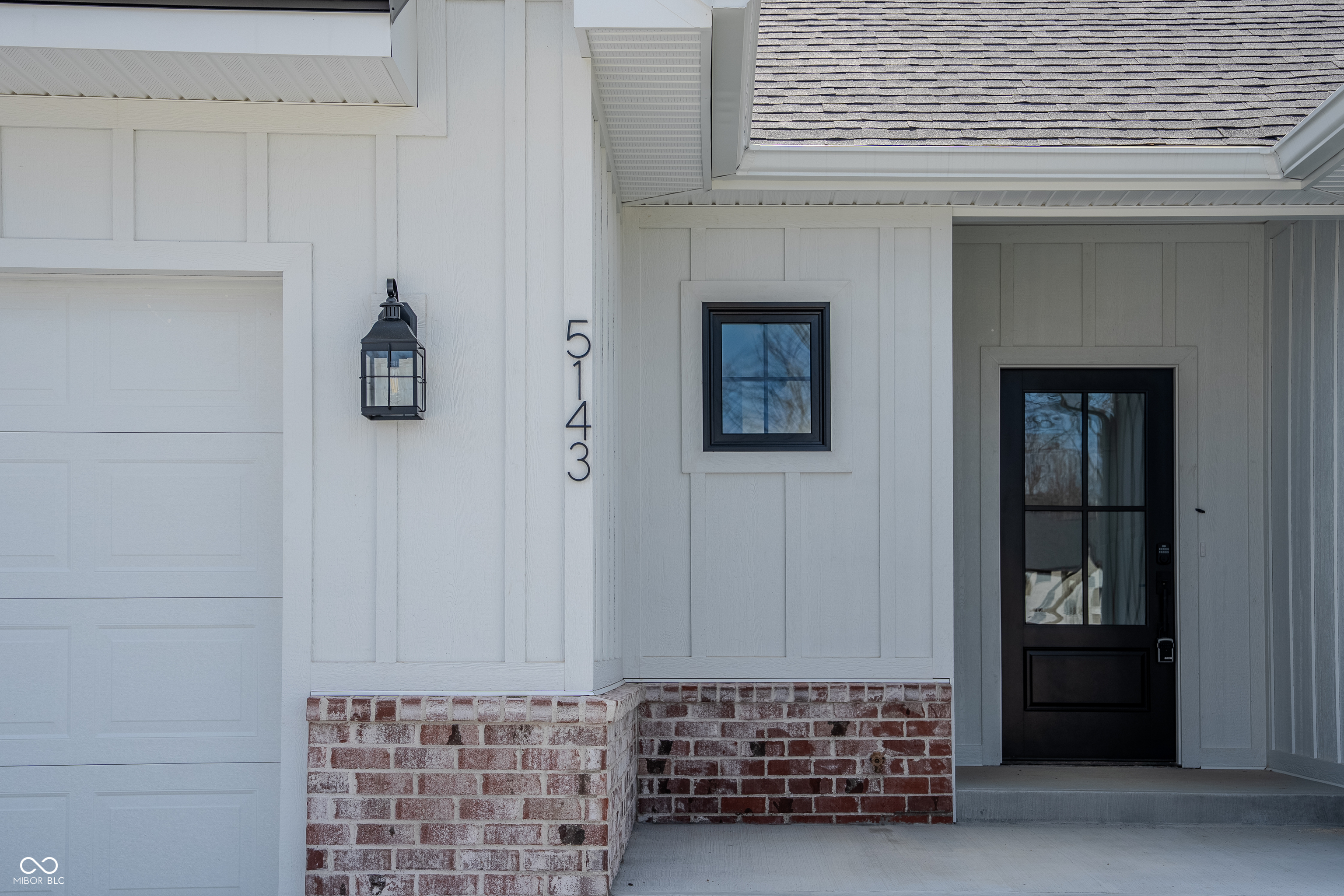 5143 Oak Ridge Trail Columbus, IN 47201 - Photo 3 of 50 Gallery Image 3