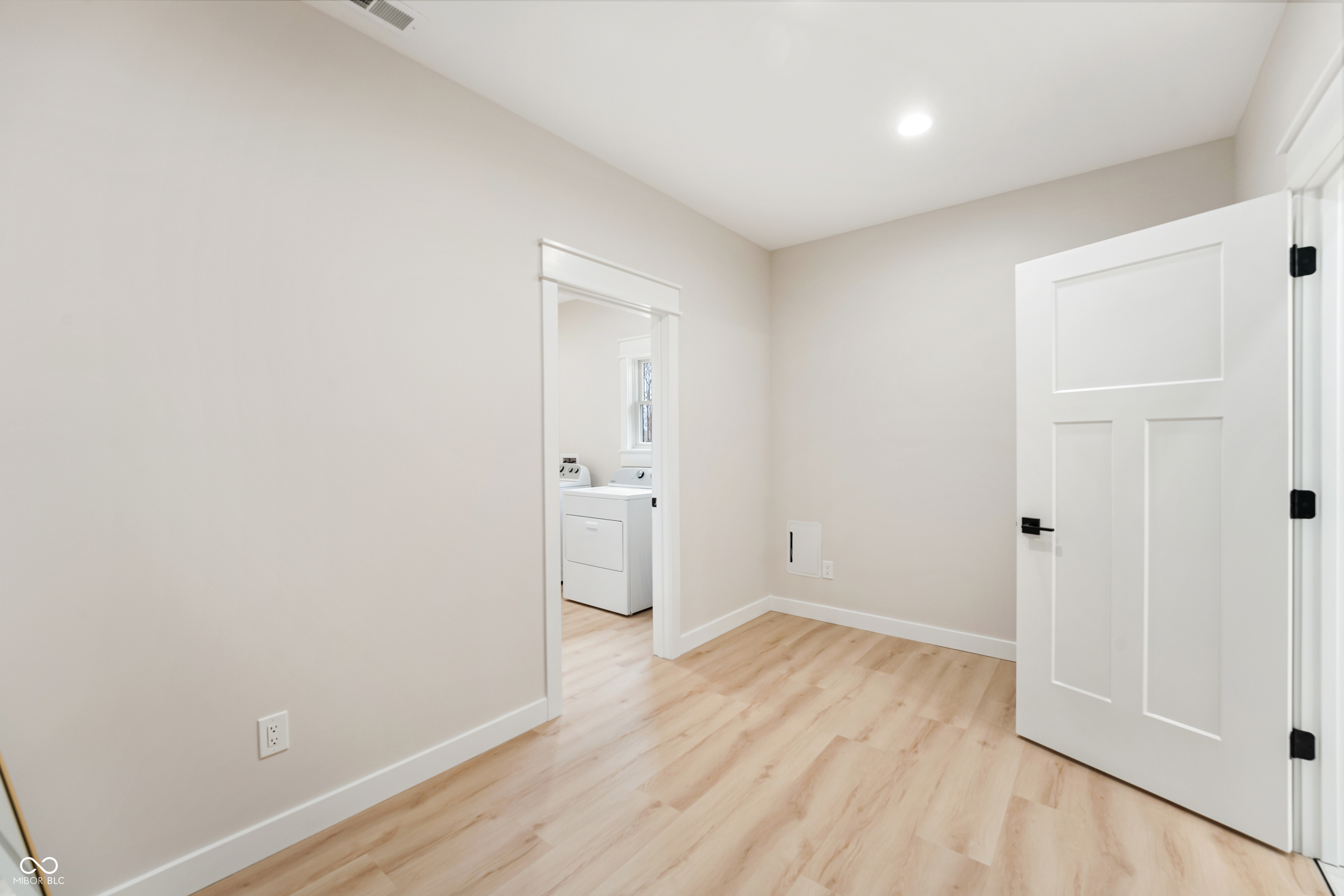 5143 Oak Ridge Trail Columbus, IN 47201 - Photo 34 of 50 Gallery Image 34