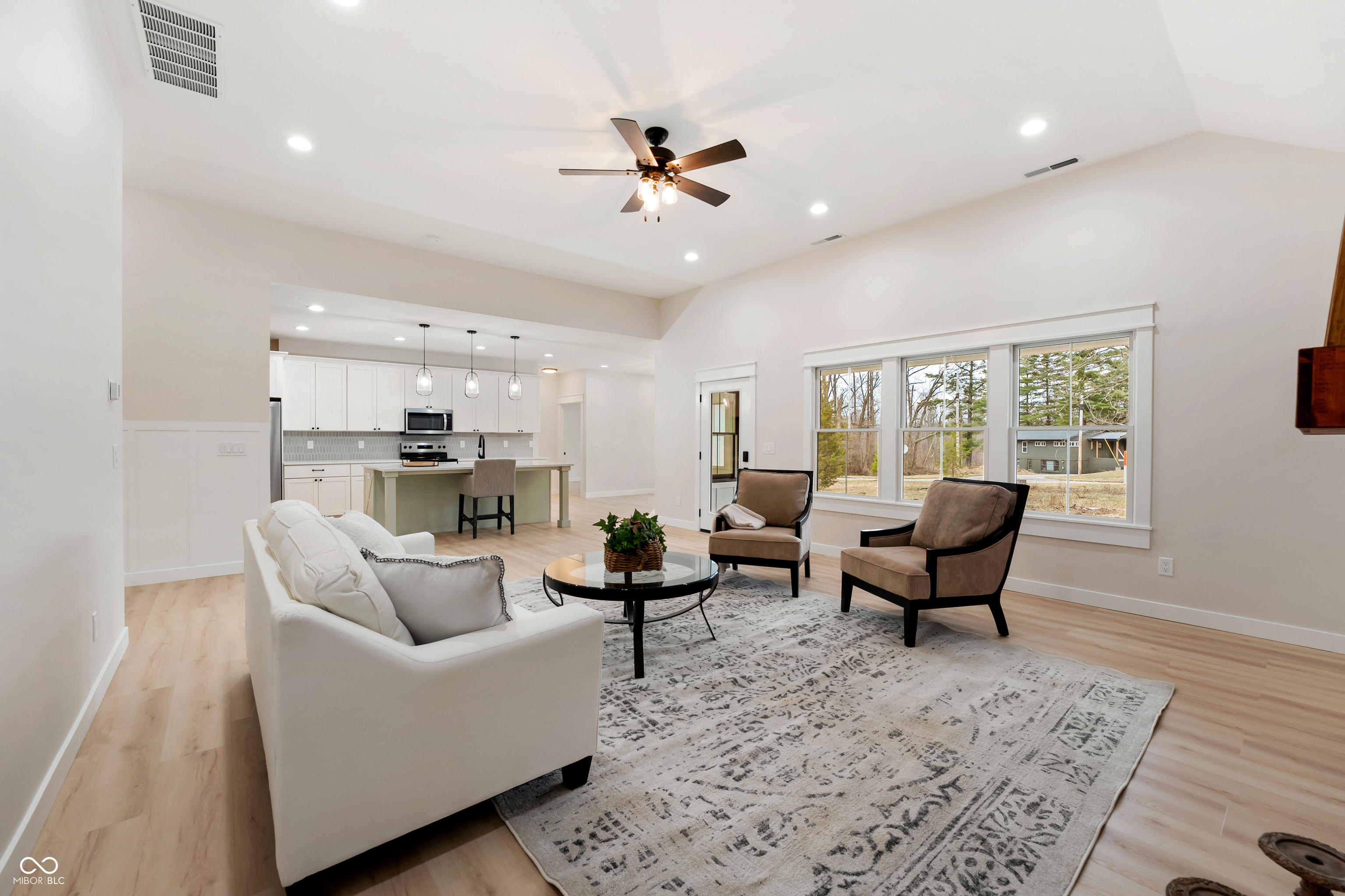 5143 Oak Ridge Trail Columbus, IN 47201 - Photo 7 of 50 Gallery Image 7