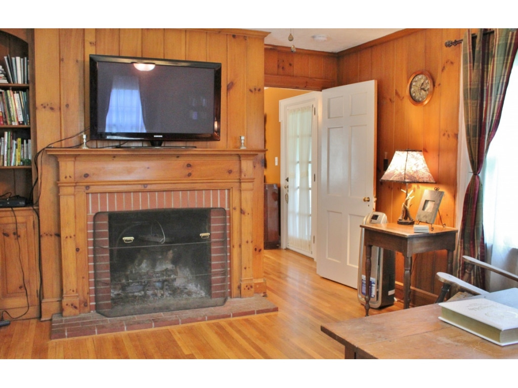 220 Edgewood Road Bristol, TN 37620 - Photo 16 of 35 Photo 16