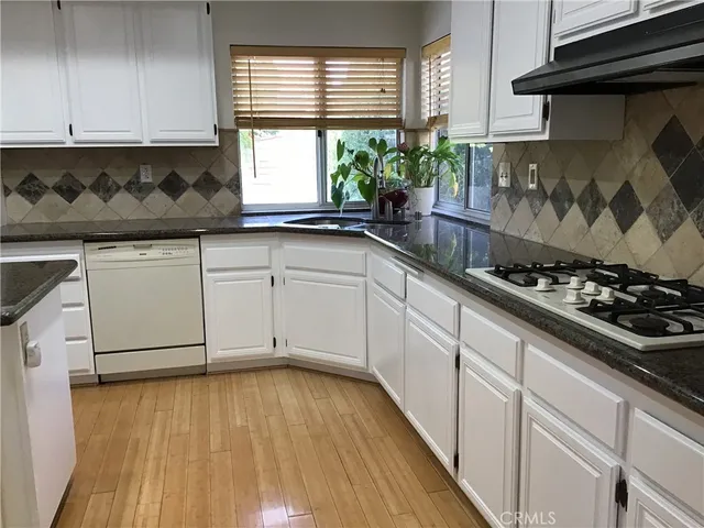 $4,300 | 20111 Cavern Court, Saugus, CA 91390