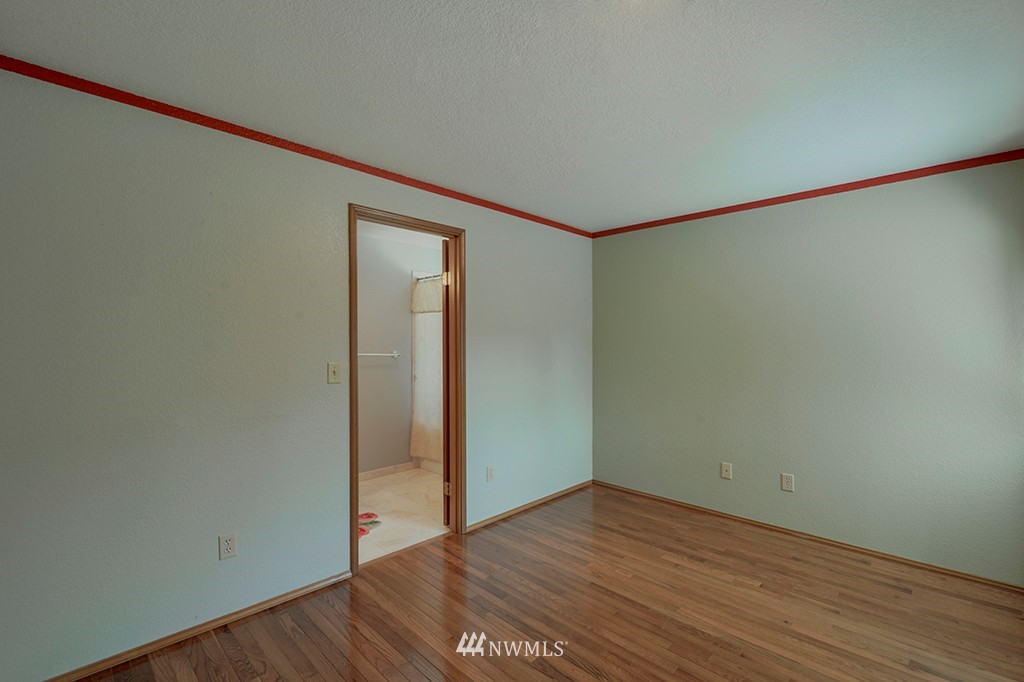 19222 98th Avenue South Renton, WA 98055 - Photo 11 of 25 Gallery Image 11