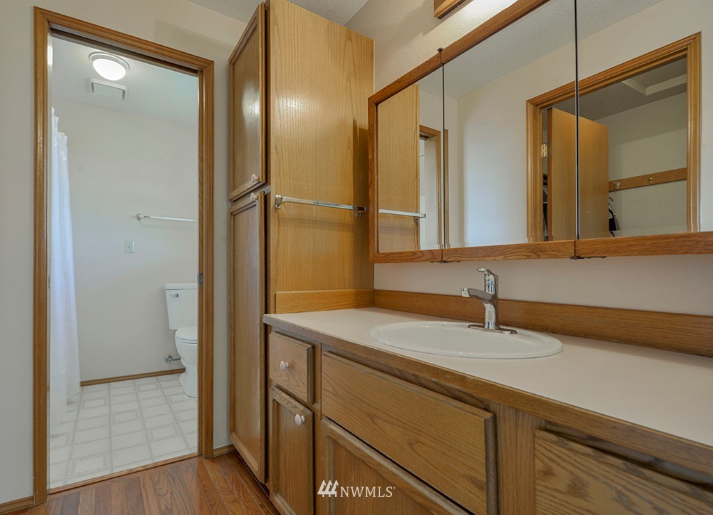 19222 98th Avenue South Renton, WA 98055 - Photo 14 of 25 Gallery Image 14
