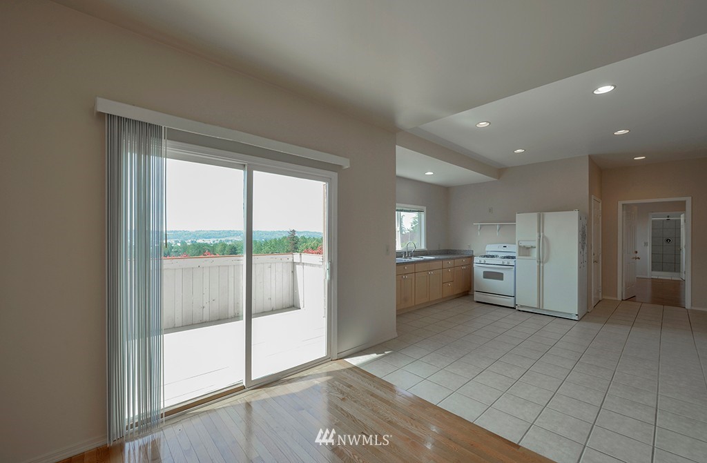 19222 98th Avenue South Renton, WA 98055 - Photo 16 of 25 Gallery Image 16