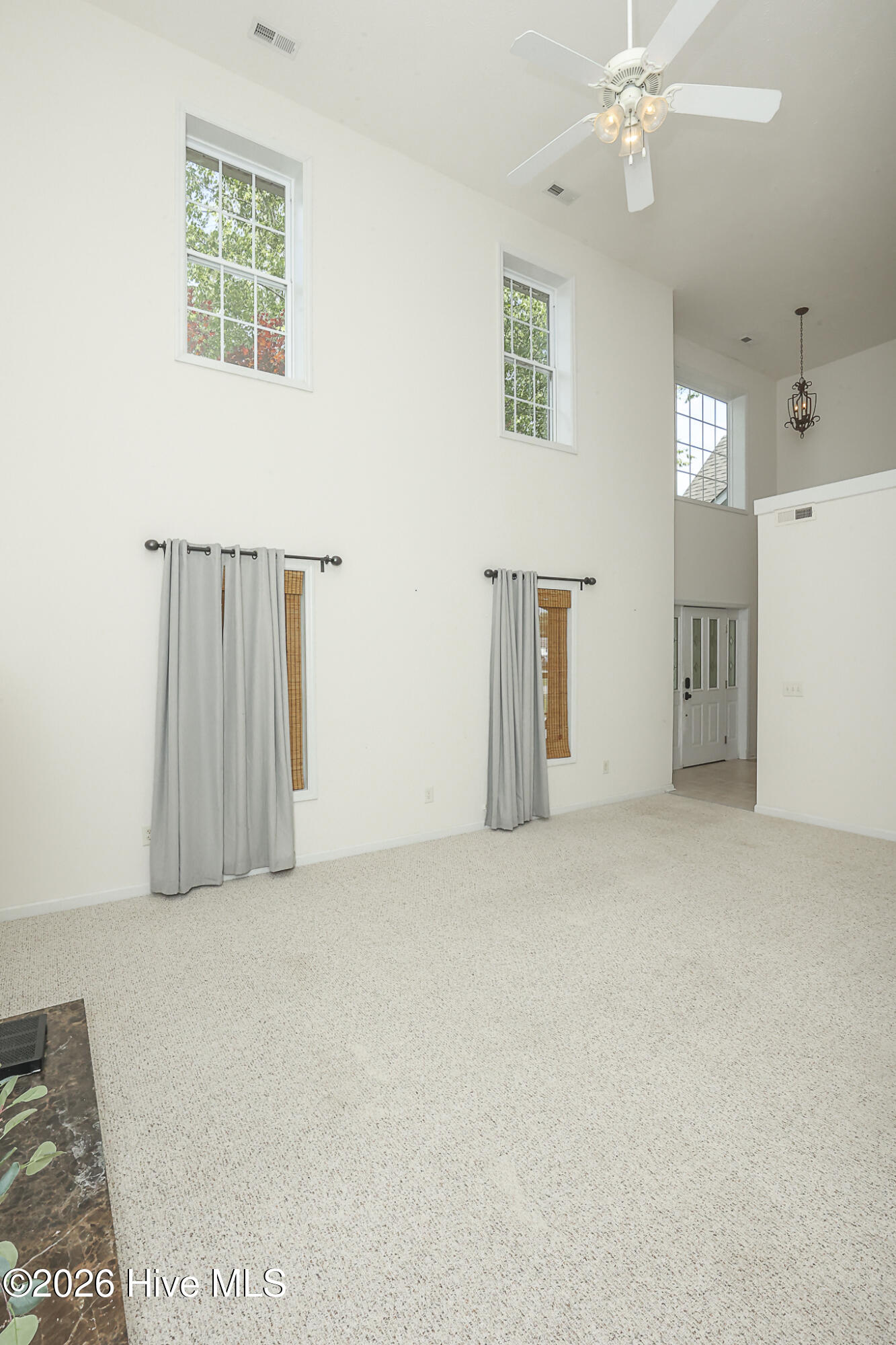217 Rutherford Way Jacksonville, NC 28540 - Photo 10 of 96 Living Room