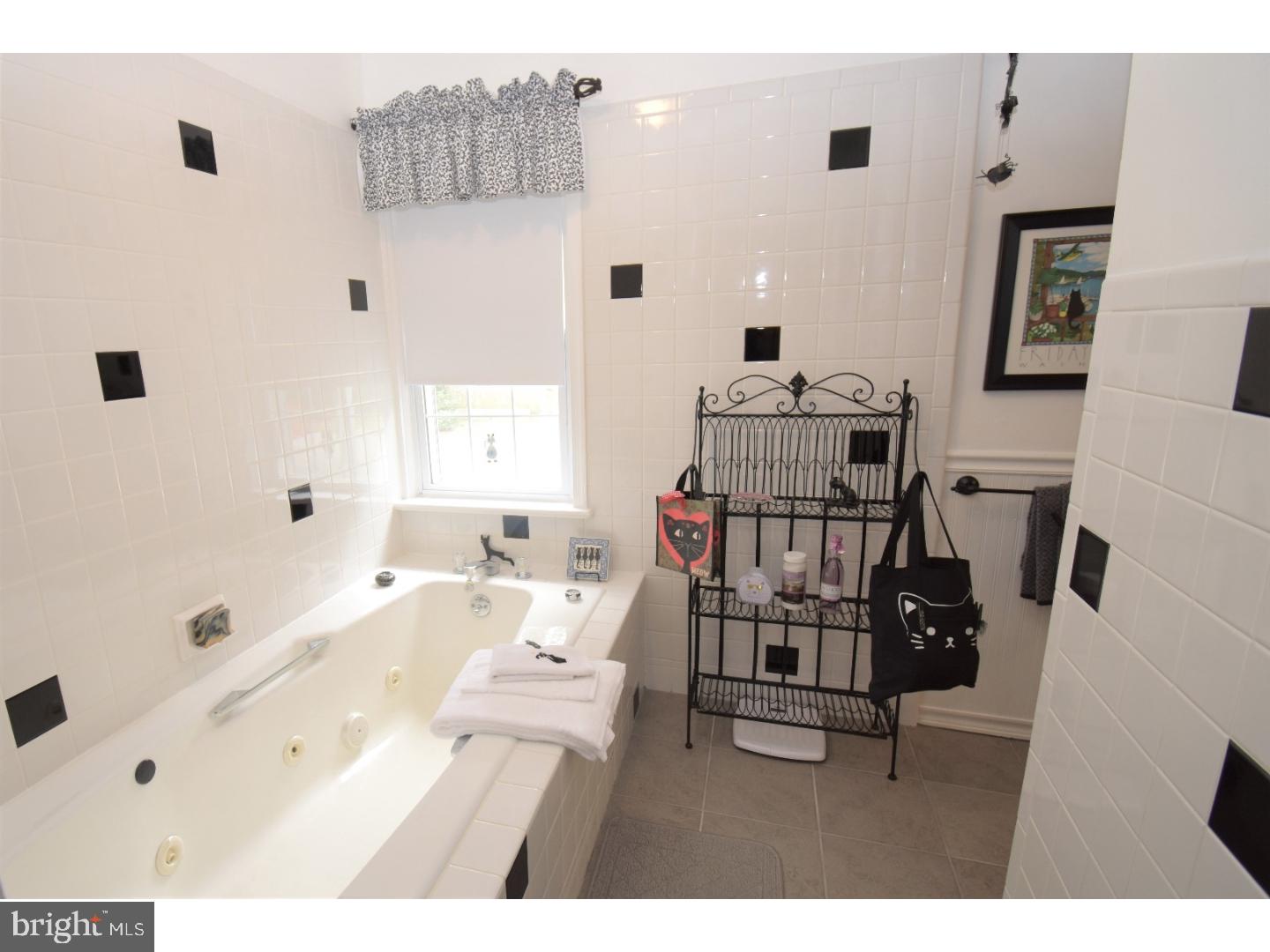 526 Creek Road Moorestown, NJ 08057 - Photo 12 of 25 Master Bathroom
