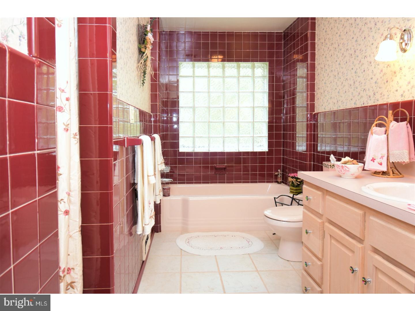 526 Creek Road Moorestown, NJ 08057 - Photo 18 of 25 Bathroom