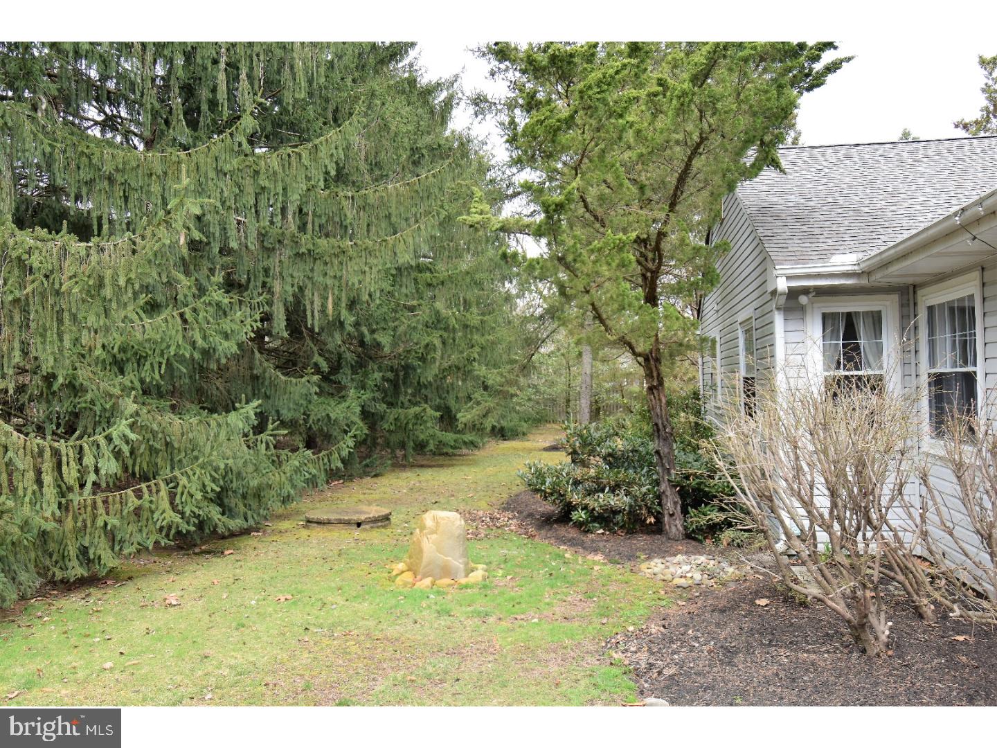 526 Creek Road Moorestown, NJ 08057 - Photo 20 of 25 Exterior Back