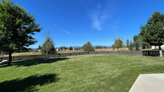 $318,000 | 21 Guinevere Drive, Usk, WA 99180