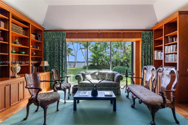 $49,000,000 | 6 Riverview Road, Jupiter Island, FL 33455