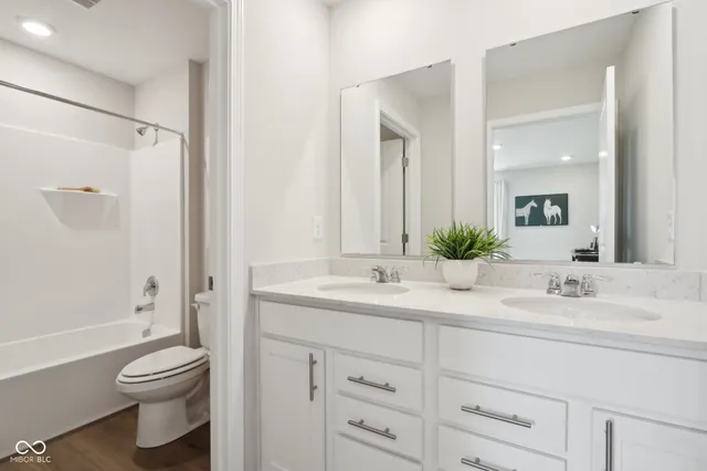 $317,900 | 11230 North Greenthread Drive, Monrovia, IN 46157