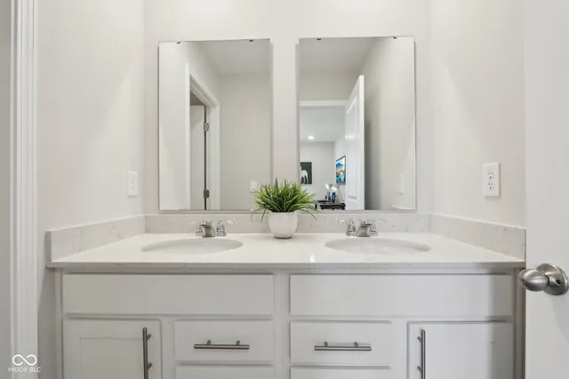 $317,900 | 11230 North Greenthread Drive, Monrovia, IN 46157