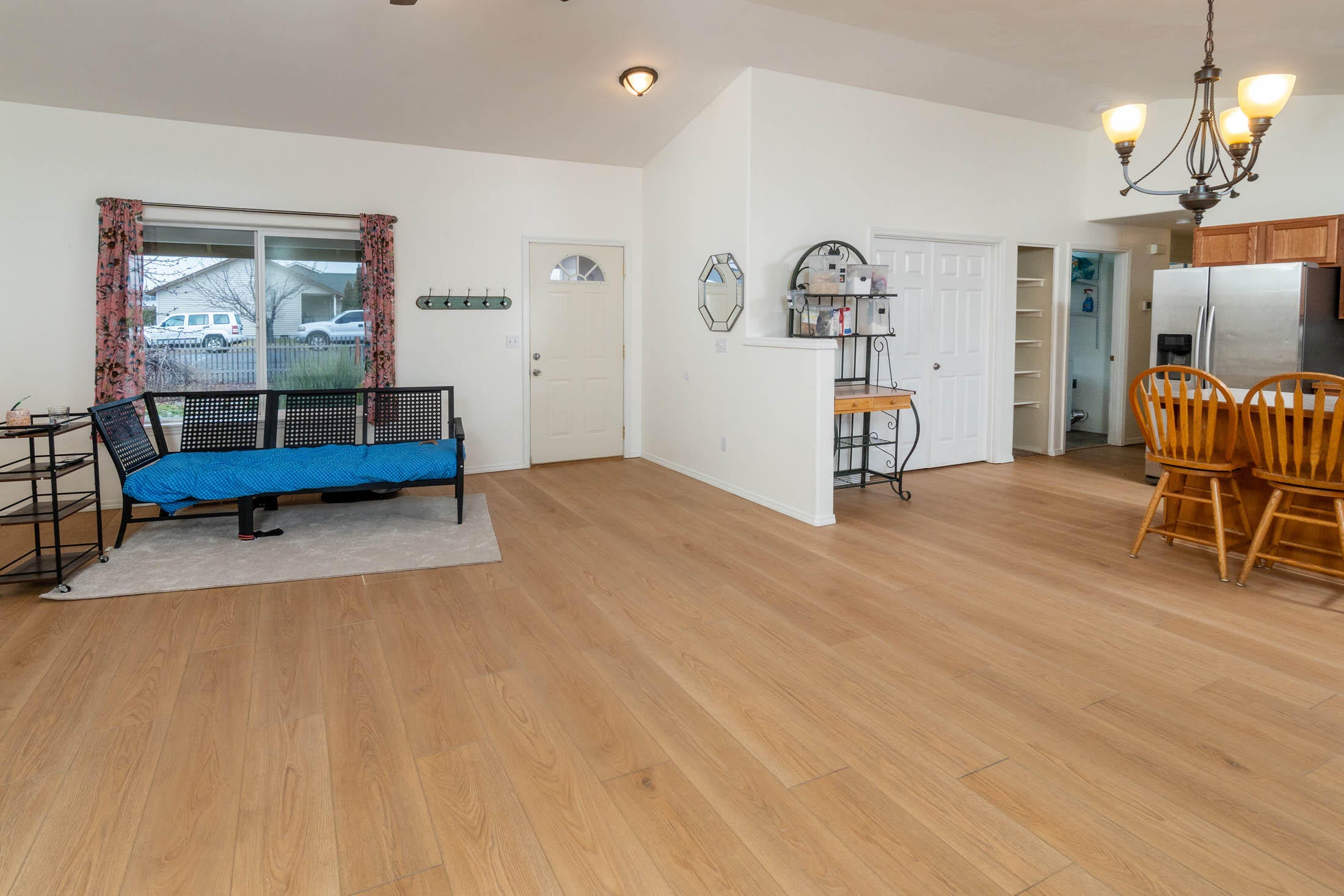 514 Scenic Loop Culver, OR 97734 - Photo 9 of 28 Newer laminate floors
