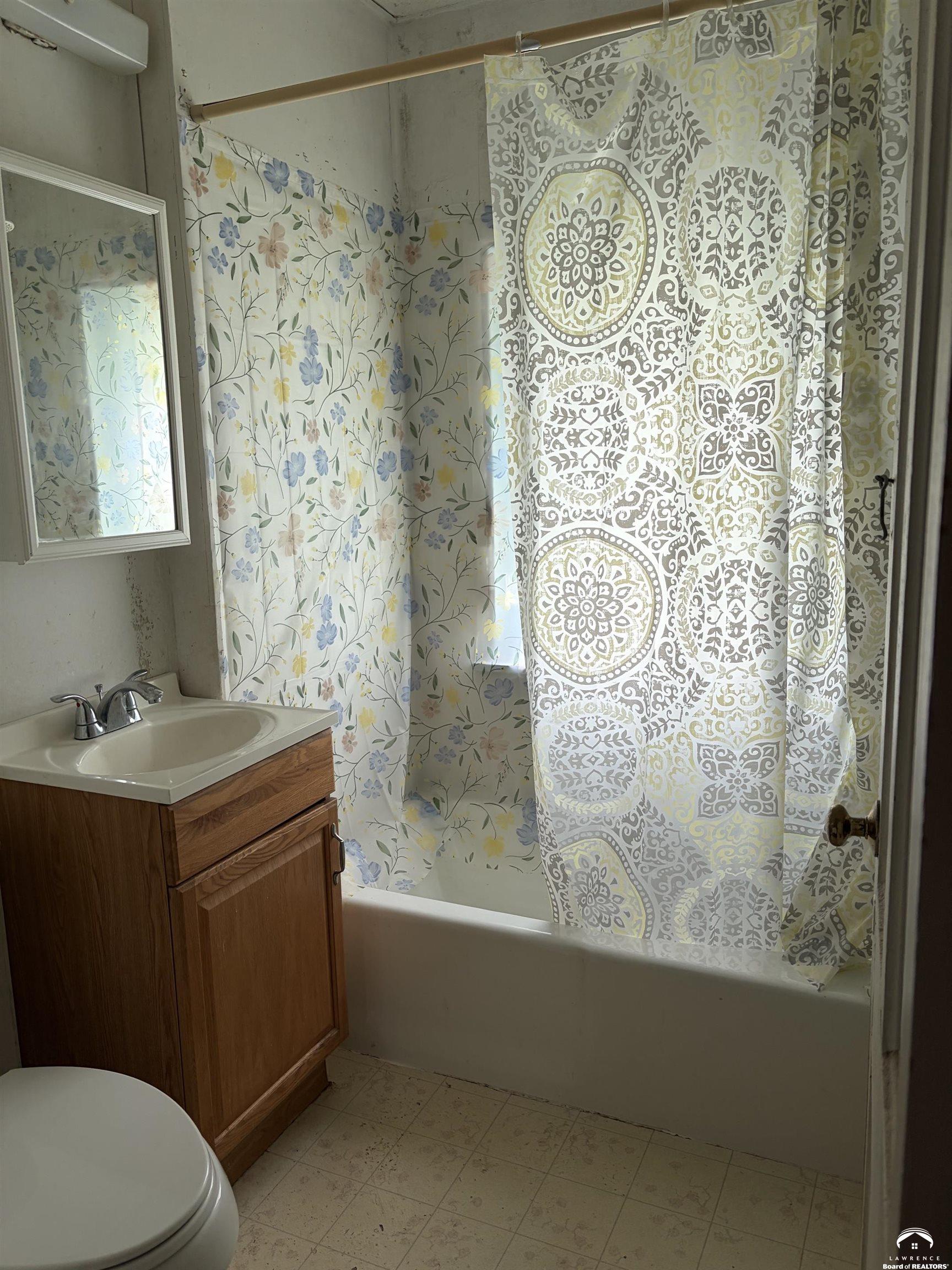 1568 Wellman Road Lawrence, KS 66044 - Photo 6 of 16