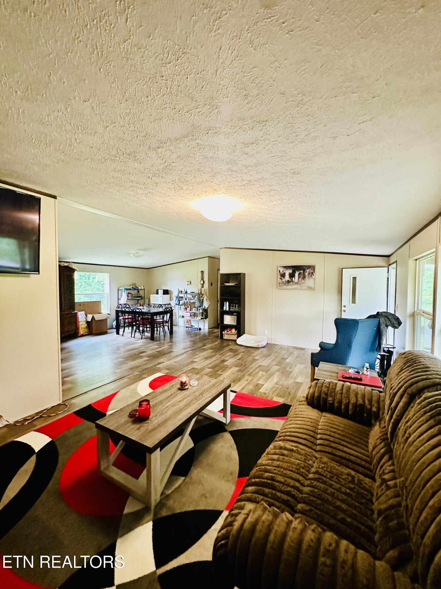 1240 Burrville Road Sunbright, TN 37872 - Photo 5 of 27 IMG_5593