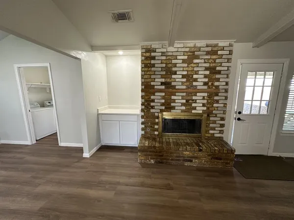 $2,800 | 2521 Downing Drive, Plano, TX 75023