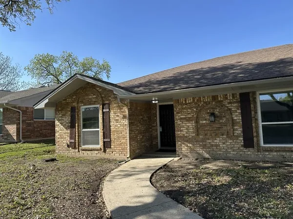 $2,800 | 2521 Downing Drive, Plano, TX 75023