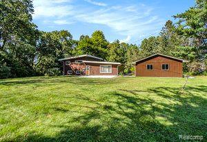 280 Tiplady Road Pinckney, MI 48169 - Photo 25 of 31 Gallery Image 25