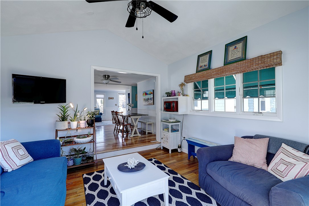 43 Treasure Road Narragansett, RI 02882 - Photo 7 of 19