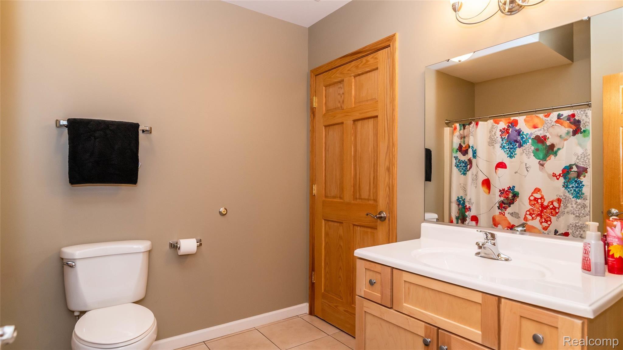 1323 Turner Road Lansing, MI 48906 - Photo 20 of 28 010_14.jpg